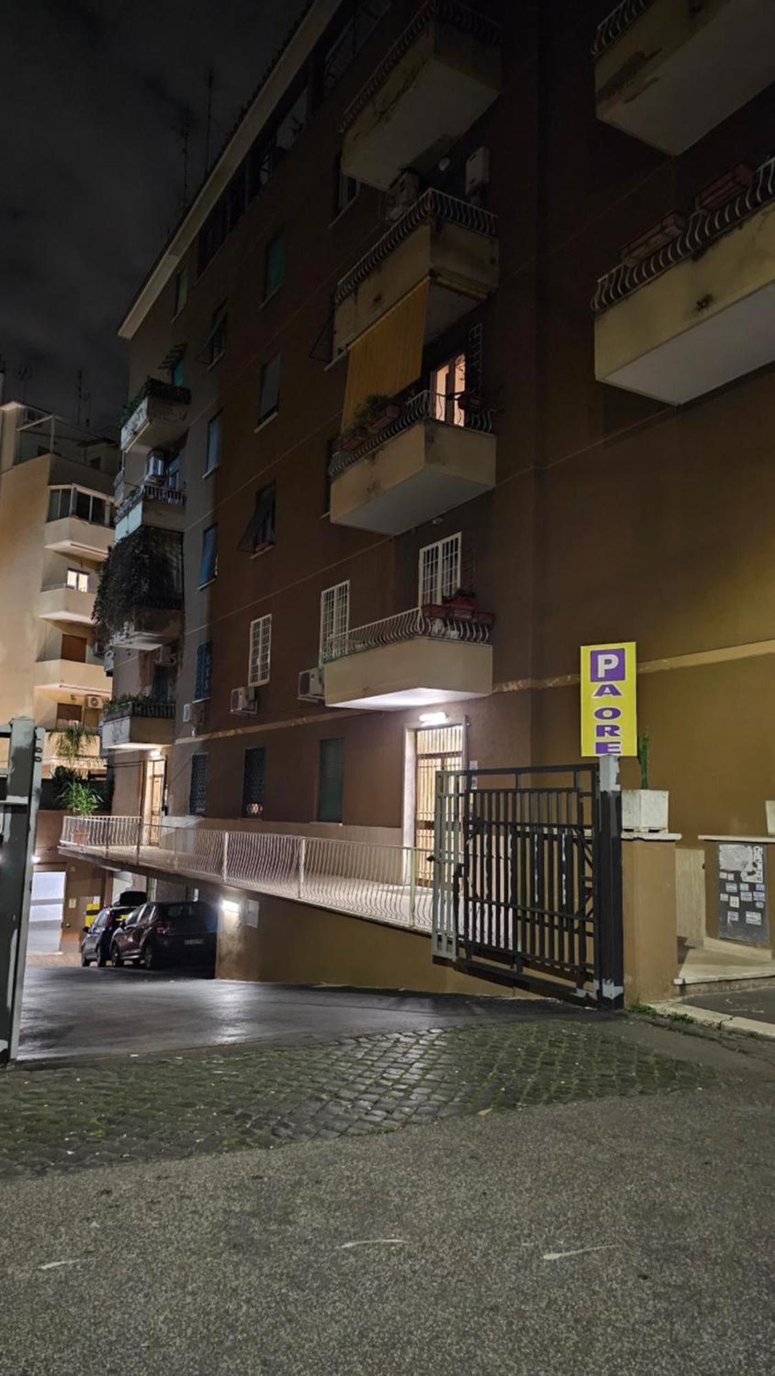 Aquari 15 Rhome Appio Latino Appartamento